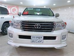 تۆیۆتا لاند کروزەر